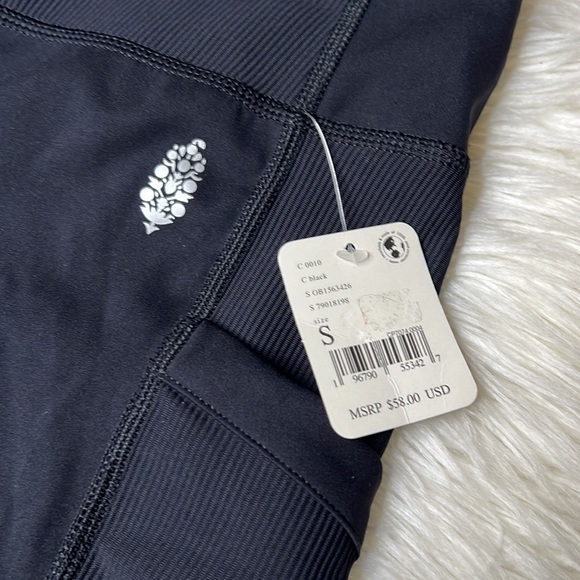 Free People Movement NWT Instant Replay Short Black - Picture 5 of 5